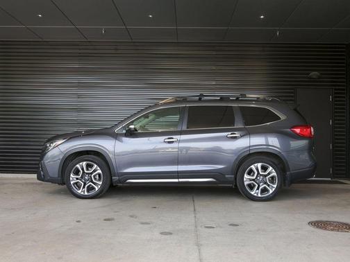 Magnetite Gray Metallic 2023 Subaru Ascent Touring 7-Passenger