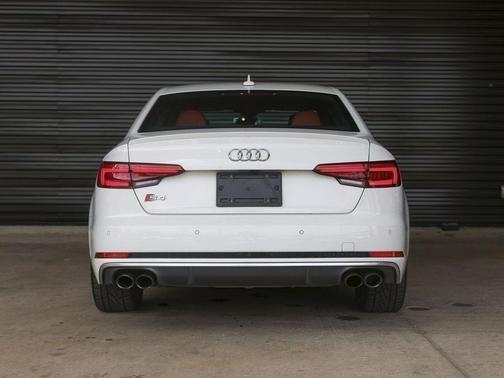 Ibis White 2018 Audi S4 3.0T Prestige