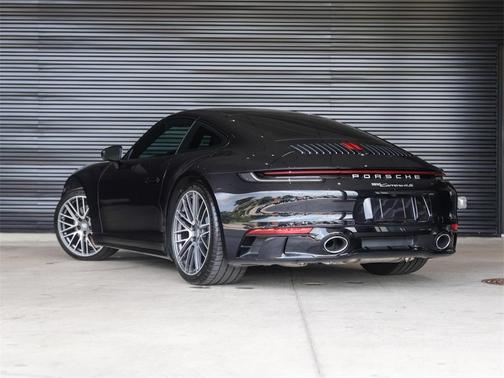 2024 Porsche 911 Carrera 4S