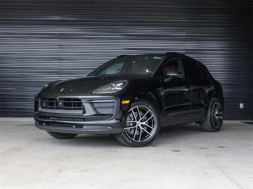 2025 Porsche Macan T