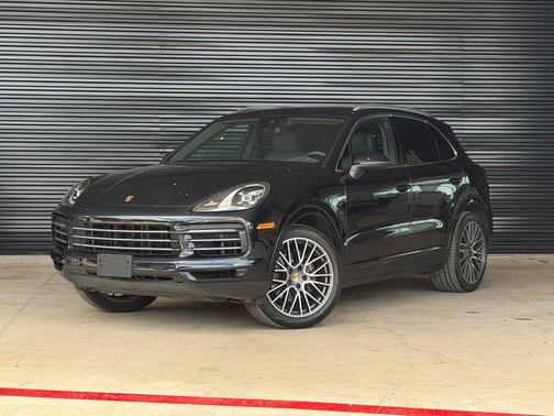 Moonlight Blue Metallic 2019 Porsche Cayenne Base