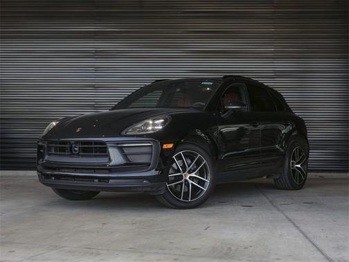 2025 Porsche Macan T