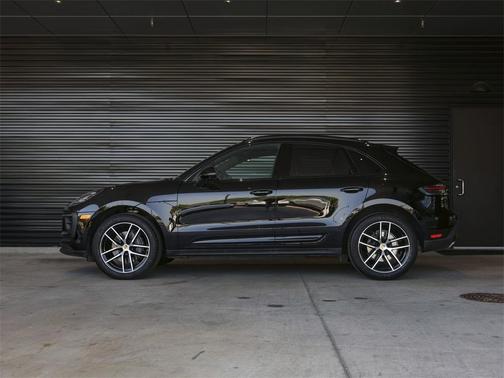 2025 Porsche Macan T