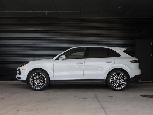 2019 Porsche Cayenne Base