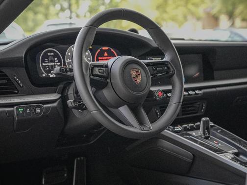 2025 Porsche 911 Carrera