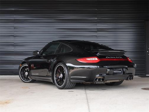 2012 Porsche 911 Carrera 4 GTS