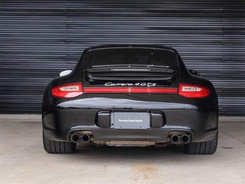 2012 Porsche 911 Carrera 4 GTS