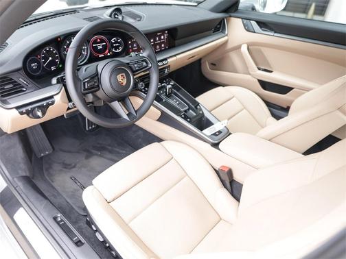 2024 Porsche 911 Carrera 4S