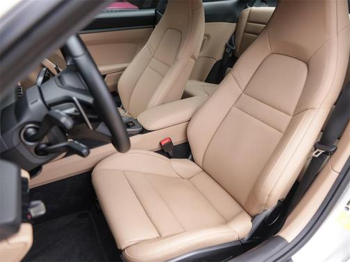 2024 Porsche 911 Carrera 4S