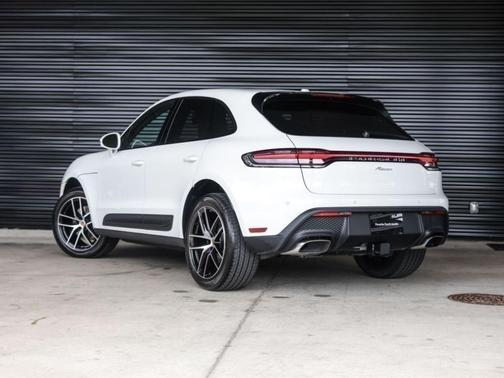 2025 Porsche Macan 