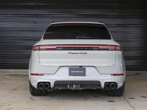 2024 Porsche Cayenne Turbo
