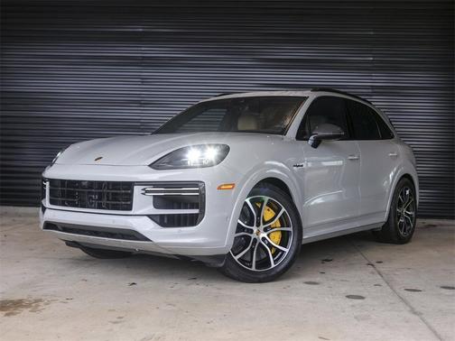 2024 Porsche Cayenne Turbo