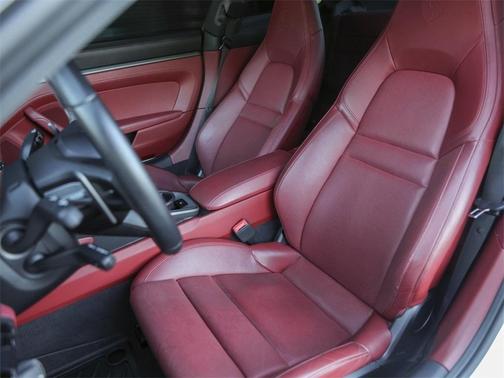 2020 Porsche 911 Carrera S