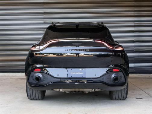 2021 Aston Martin DBX Base