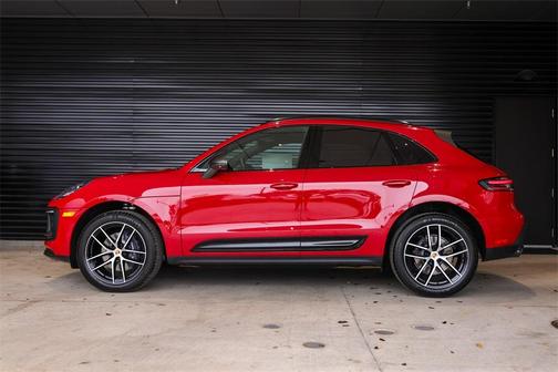 2025 Porsche Macan T