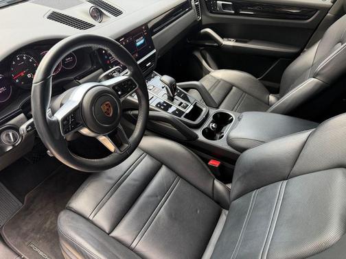 Black 2023 Porsche Cayenne