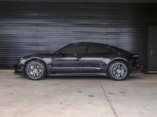 2020 Porsche Taycan Turbo