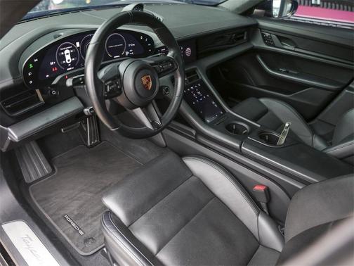 2020 Porsche Taycan Turbo