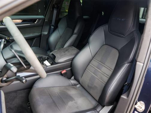 2024 Porsche Cayenne Turbo GT