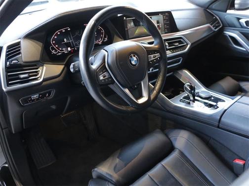 2022 BMW X6 xDrive40i