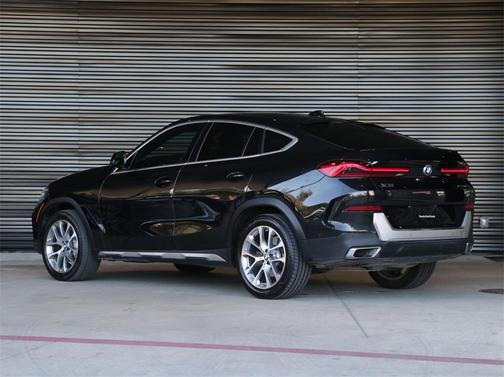 2022 BMW X6 xDrive40i