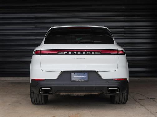 2025 Porsche Cayenne Base