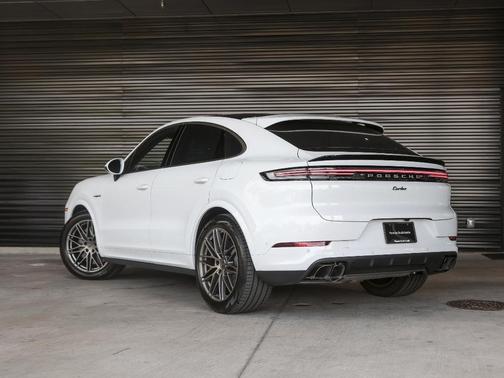 2026 Porsche Cayenne Turbo