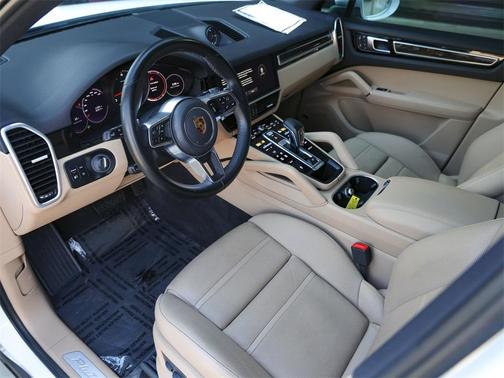 2022 Porsche Cayenne