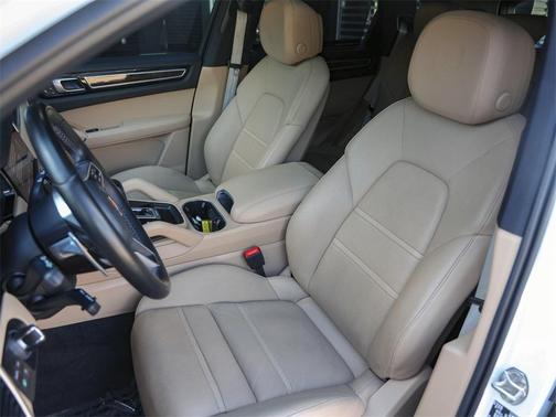 2022 Porsche Cayenne