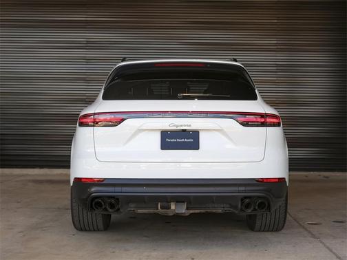2022 Porsche Cayenne