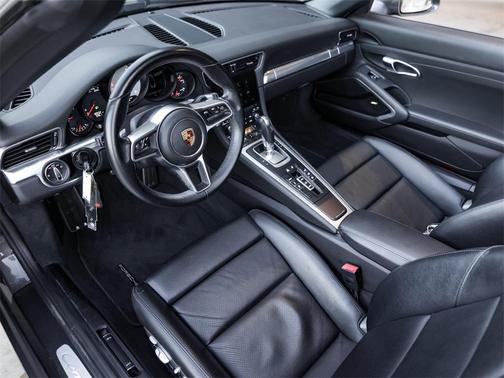 2017 Porsche 911 Carrera S
