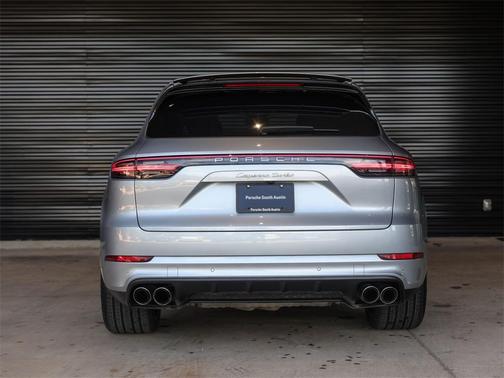 2022 Porsche Cayenne Turbo
