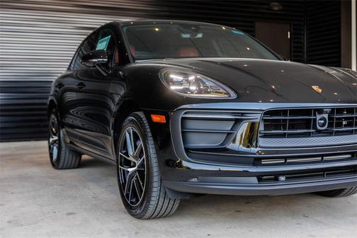 2025 Porsche Macan T