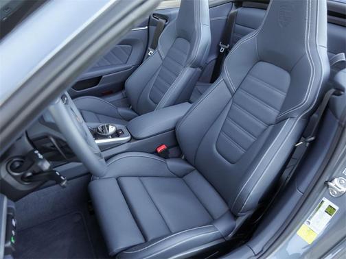 2025 Porsche 911 Carrera S