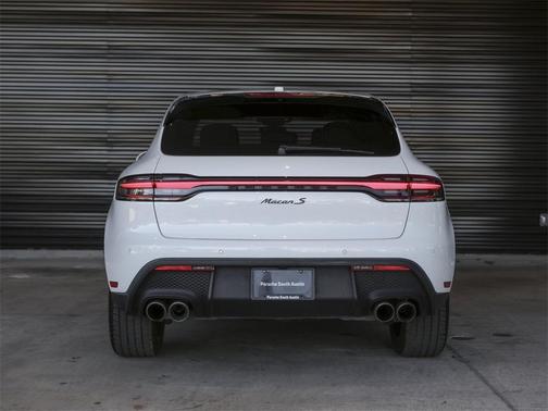 2022 Porsche Macan S