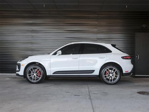 2022 Porsche Macan S