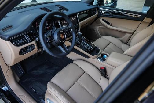 2025 Porsche Macan T