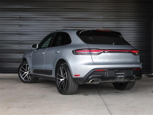2025 Porsche Macan