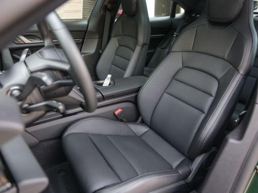 2025 Porsche Taycan 4S