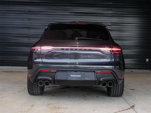 2023 Porsche Macan T