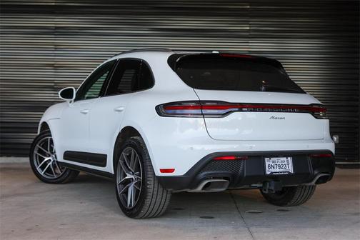 2025 Porsche Macan T
