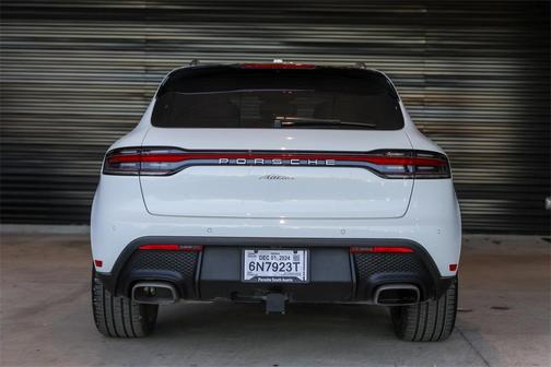 2025 Porsche Macan T