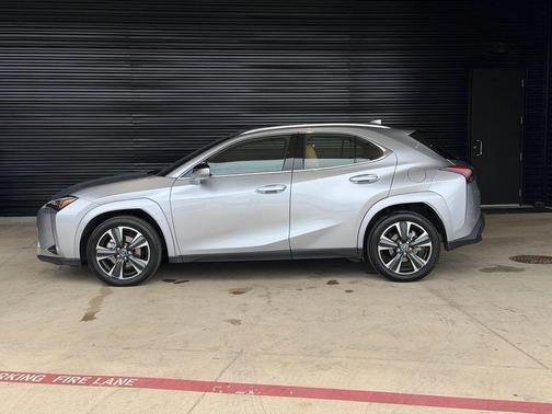 Iridium 2025 Lexus UX 300h 300H