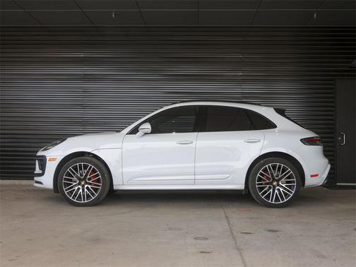 2023 Porsche Macan S