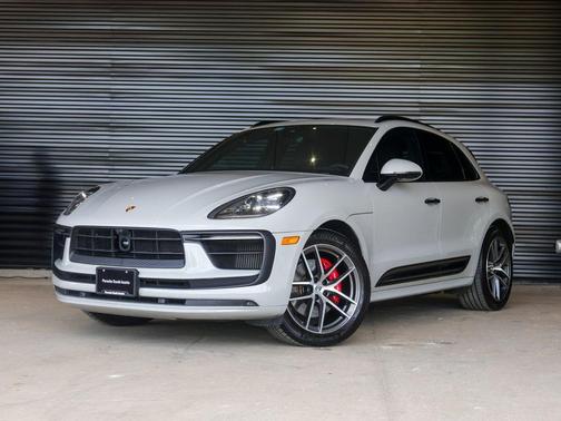Chalk 2023 Porsche Macan S