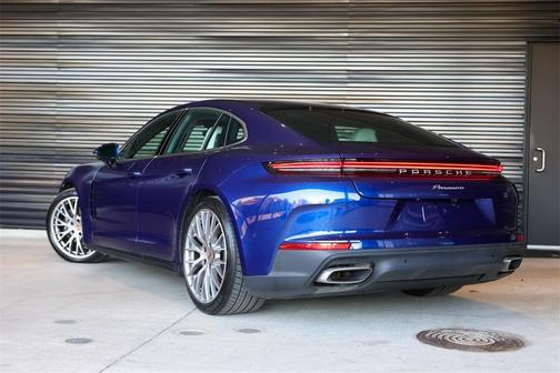 2024 Porsche Panamera Base