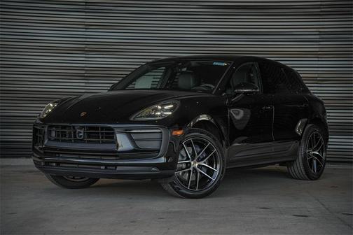 2025 Porsche Macan T