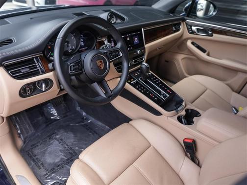 2022 Porsche Macan S