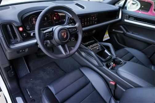 2025 Porsche Cayenne Base