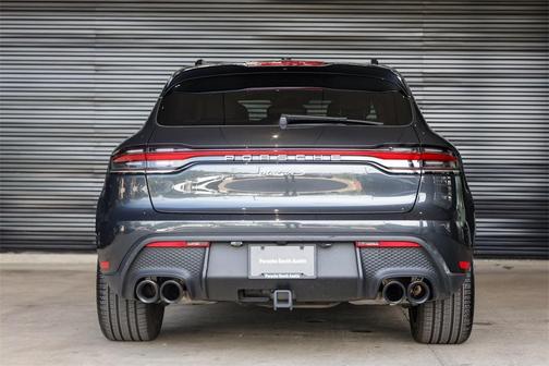 2022 Porsche Macan S
